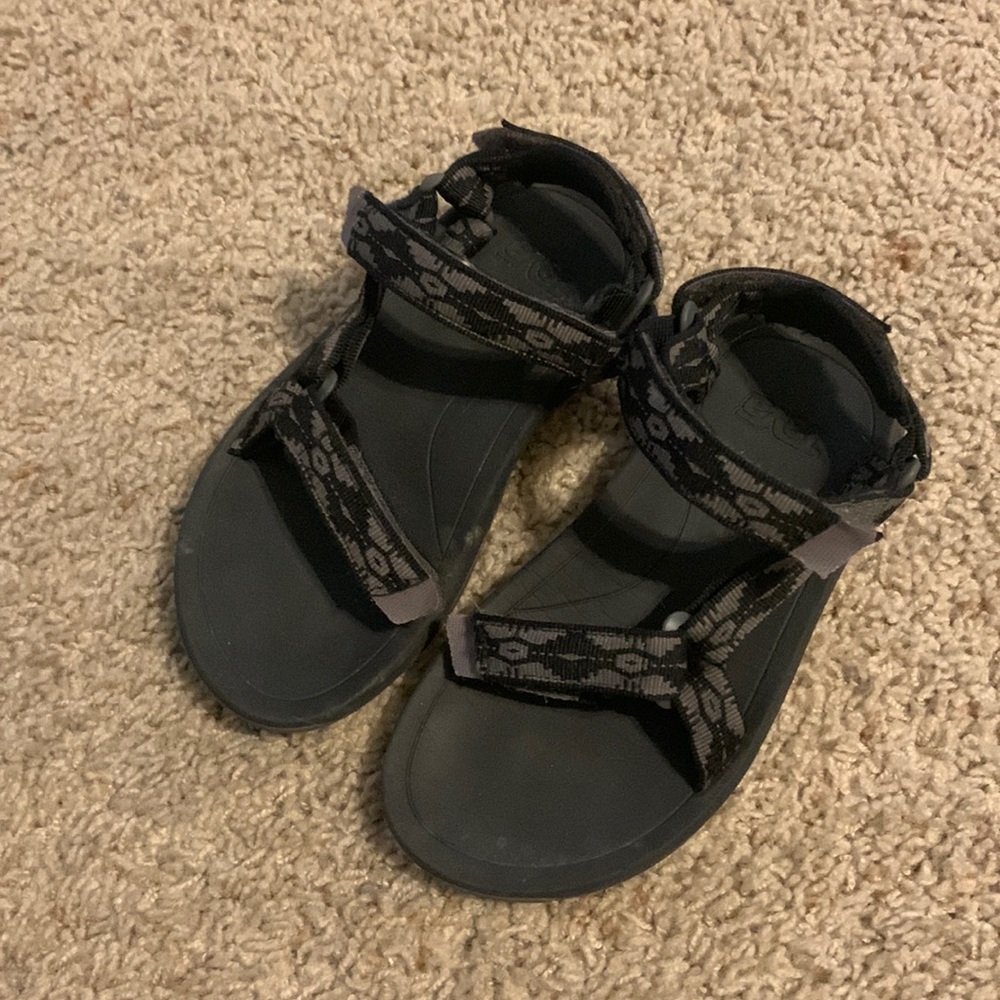 Teva sandals size 1